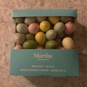 “New”Martha Stewart Pastel Egg Bowl Filler (56 pieces)